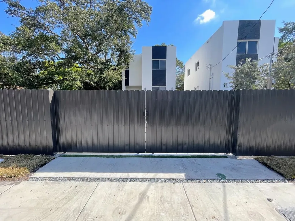 536 NW 13th Avenue Fort Lauderdale FL 33311