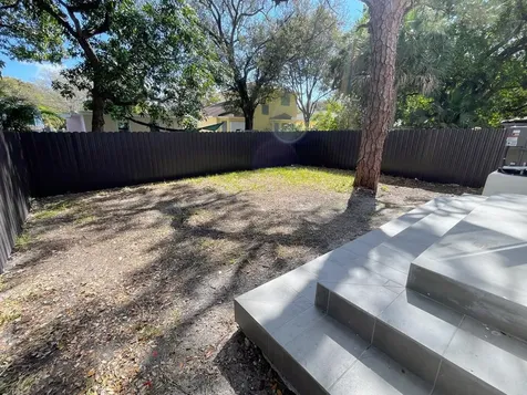 536 NW 13th Avenue Fort Lauderdale FL 33311