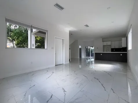 536 NW 13th Avenue Fort Lauderdale FL 33311
