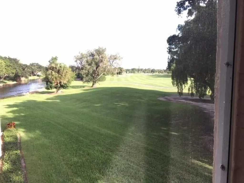 250 Jacaranda Drive Plantation FL 33324