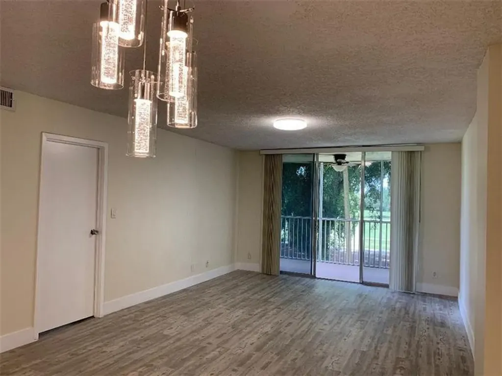 250 Jacaranda Drive Plantation FL 33324