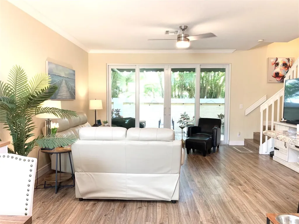 826 SE 4th Court Deerfield Beach FL 33441