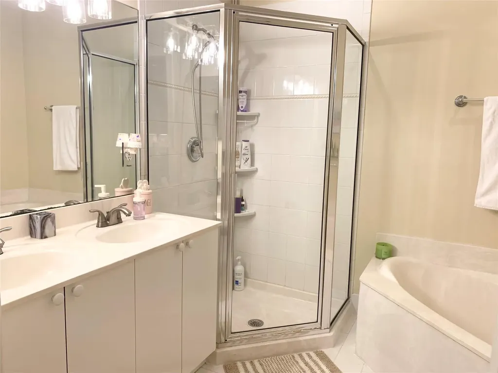 826 SE 4th Court Deerfield Beach FL 33441