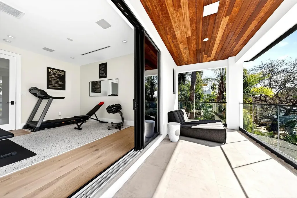 1520 SE 10th Street Fort Lauderdale FL 33316