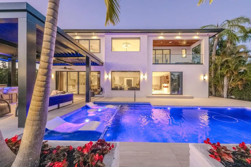 1520 SE 10th Street Fort Lauderdale FL 33316