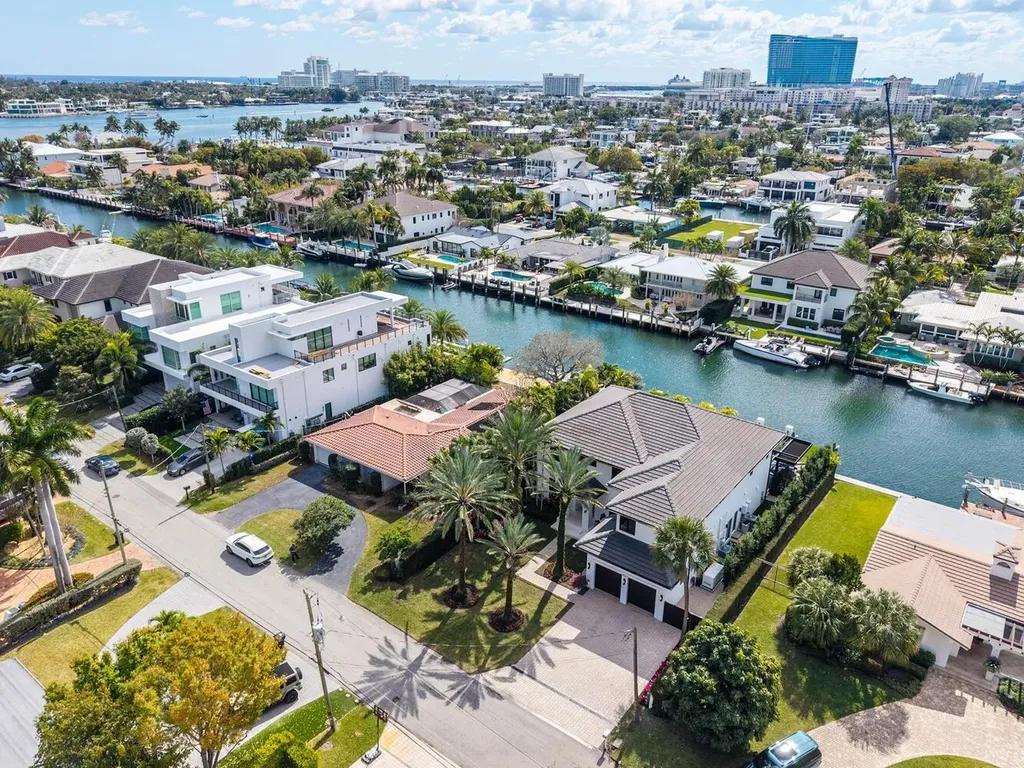 1520 SE 10th Street Fort Lauderdale FL 33316