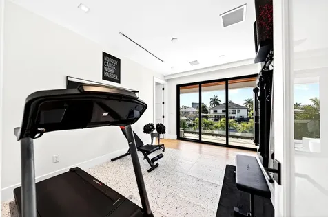 1520 SE 10th Street Fort Lauderdale FL 33316