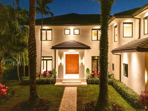 1520 SE 10th Street Fort Lauderdale FL 33316