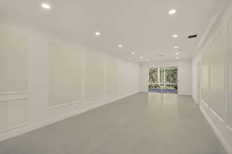 10664 Royal Caribbean Circle Boynton Beach FL 33437
