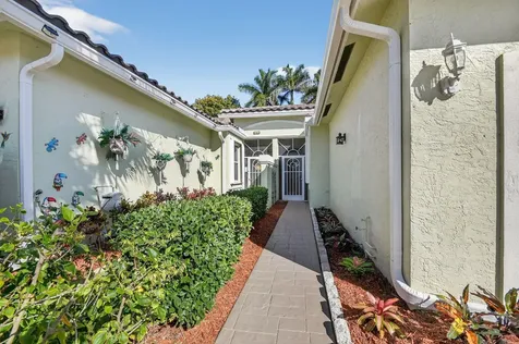 10664 Royal Caribbean Circle Boynton Beach FL 33437