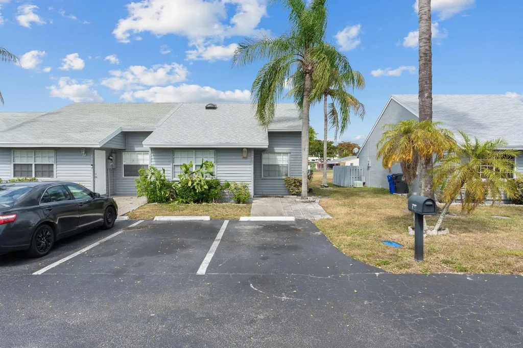 7201 Tam Oshanter Boulevard Pompano Beach FL 33068