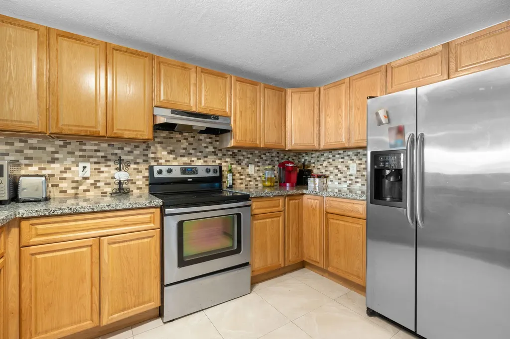 7201 Tam Oshanter Boulevard Pompano Beach FL 33068
