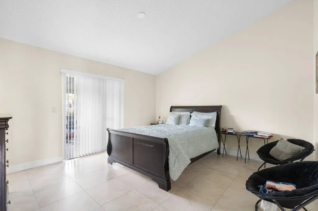 7201 Tam Oshanter Boulevard Pompano Beach FL 33068
