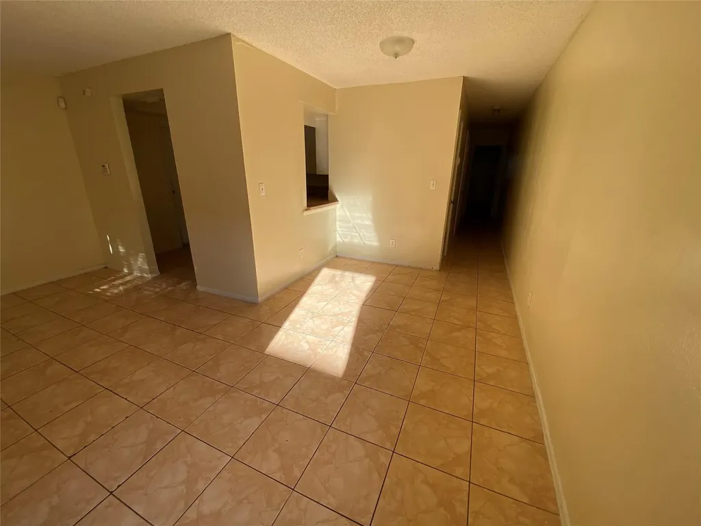 7625 SW 10th Street North Lauderdale FL 33068