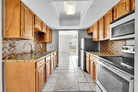 1237 Seaview North Lauderdale FL 33068