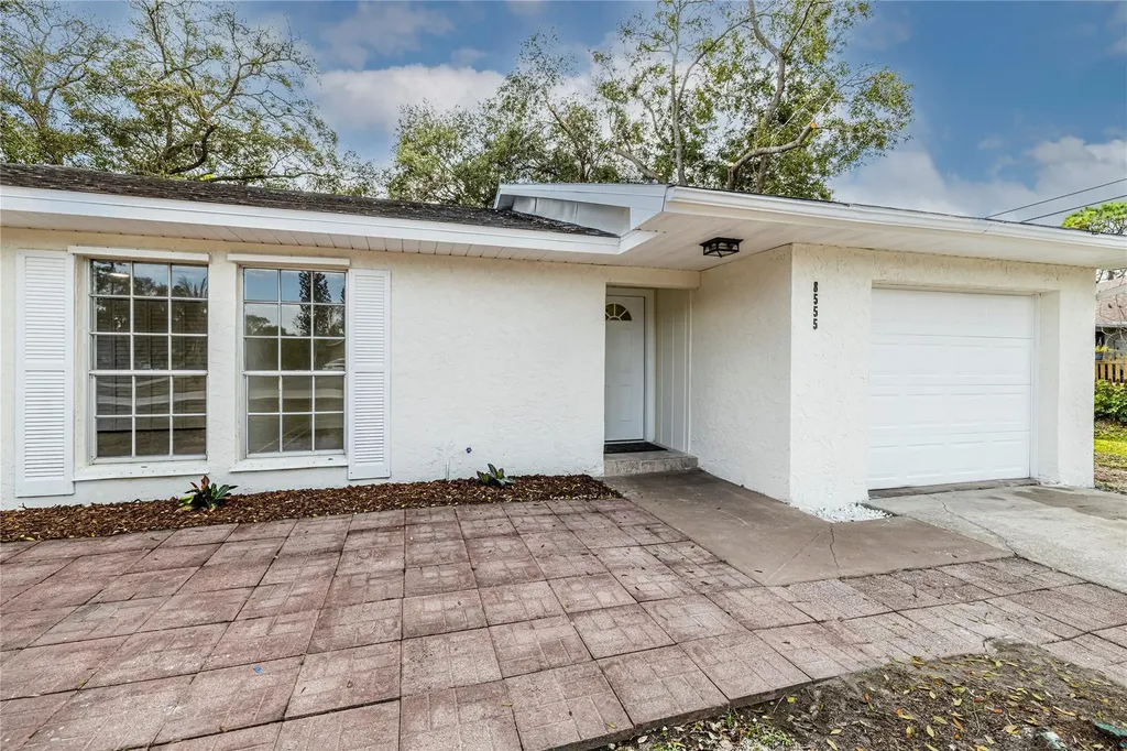 8555 24th Street Vero Beach FL 32966