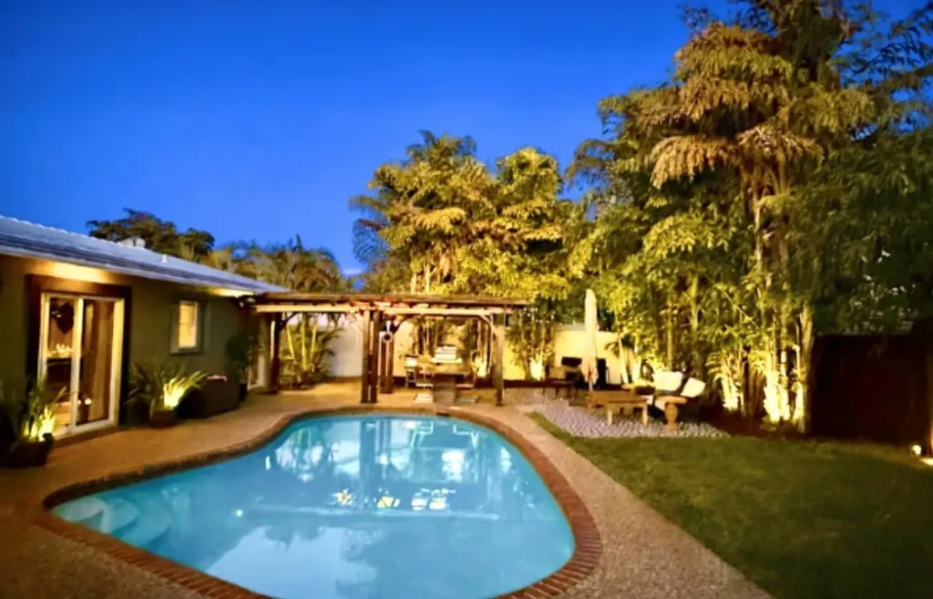 1530 NE 53rd Street Fort Lauderdale FL 33334