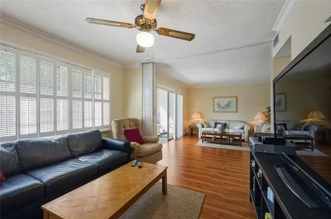 691 S Hollybrook Drive Pembroke Pines FL 33025