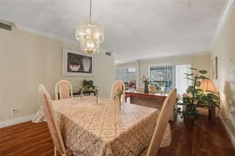 691 S Hollybrook Drive Pembroke Pines FL 33025