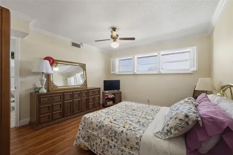 691 S Hollybrook Drive Pembroke Pines FL 33025