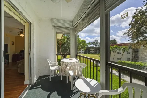 691 S Hollybrook Drive Pembroke Pines FL 33025