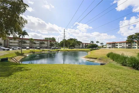 691 S Hollybrook Drive Pembroke Pines FL 33025