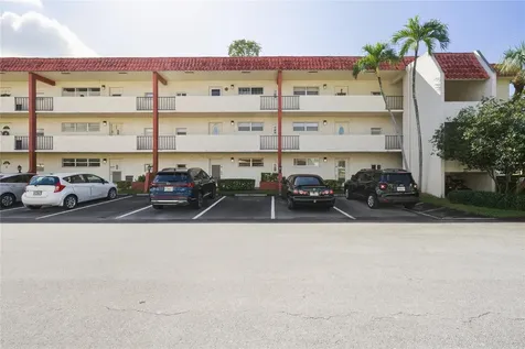 691 S Hollybrook Drive Pembroke Pines FL 33025