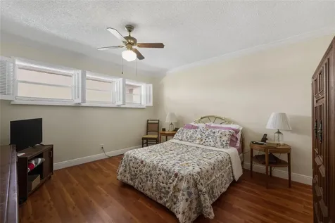 691 S Hollybrook Drive Pembroke Pines FL 33025