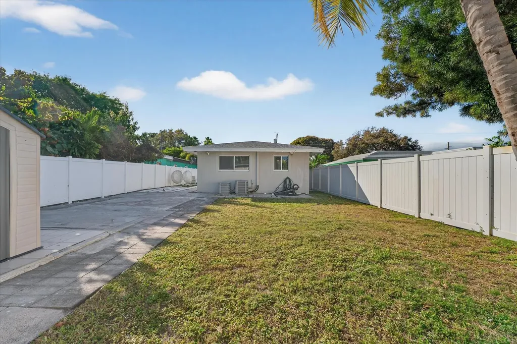 883 NE 33rd Street Oakland Park FL 33334