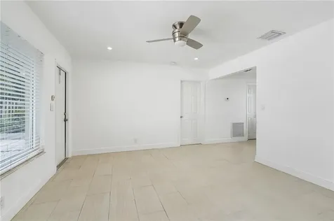 883 NE 33rd Street Oakland Park FL 33334