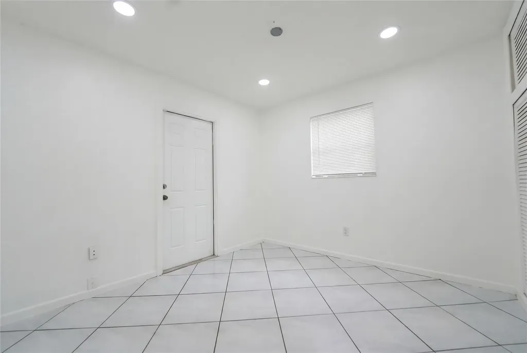 2064 E Carol Circle West Palm Beach FL 33415