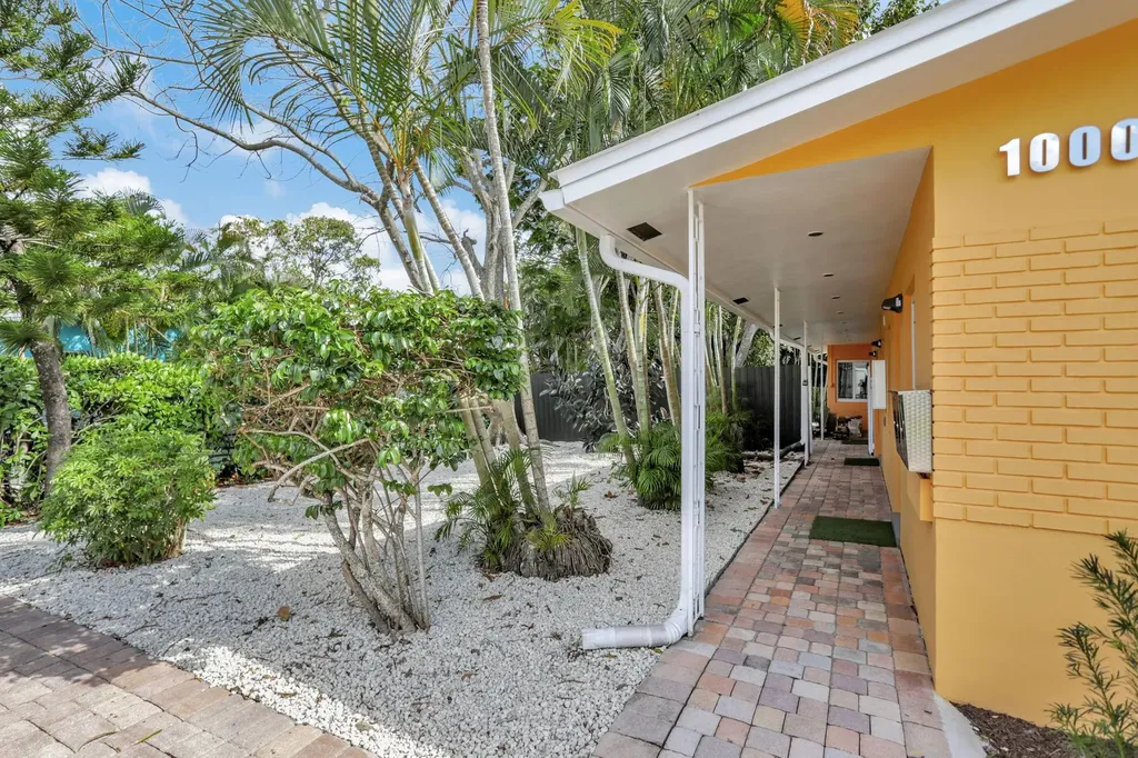 1000 SW 30th Street Fort Lauderdale FL 33315