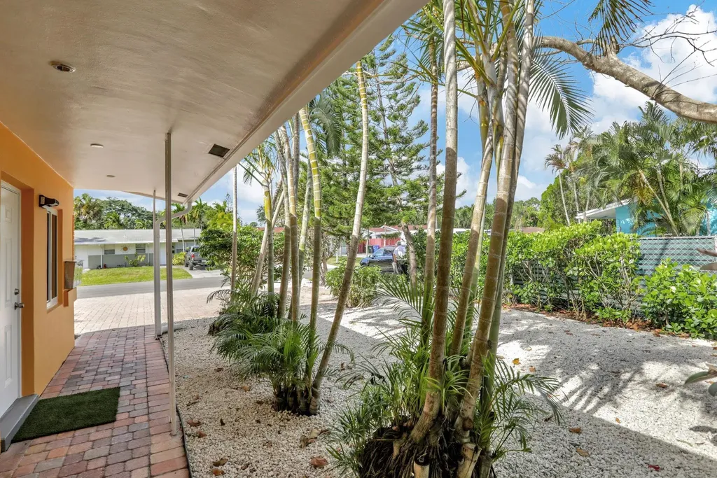 1000 SW 30th Street Fort Lauderdale FL 33315
