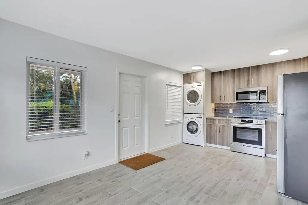 1000 SW 30th Street Fort Lauderdale FL 33315