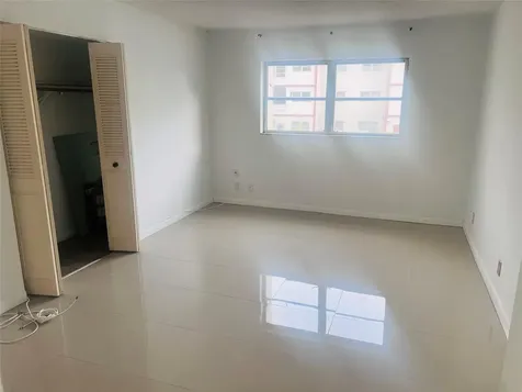 4046 NW 19th Street Lauderhill FL 33313