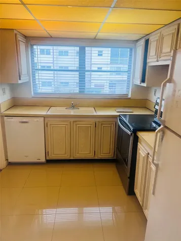 4046 NW 19th Street Lauderhill FL 33313