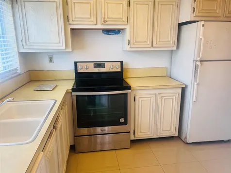 4046 NW 19th Street Lauderhill FL 33313