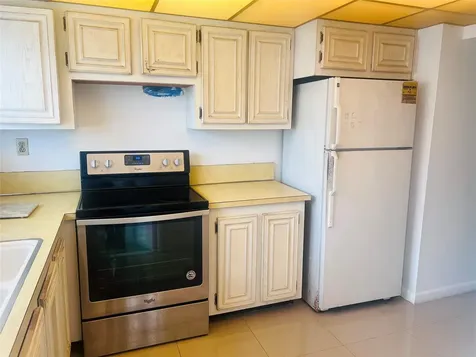 4046 NW 19th Street Lauderhill FL 33313
