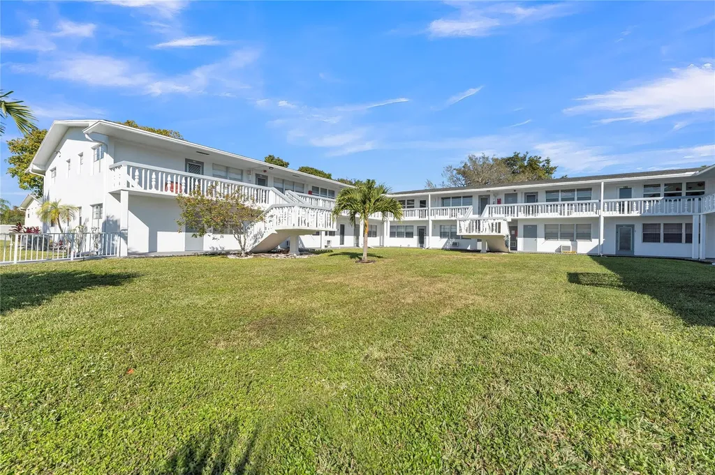 176 Westbury J Deerfield Beach FL 33442