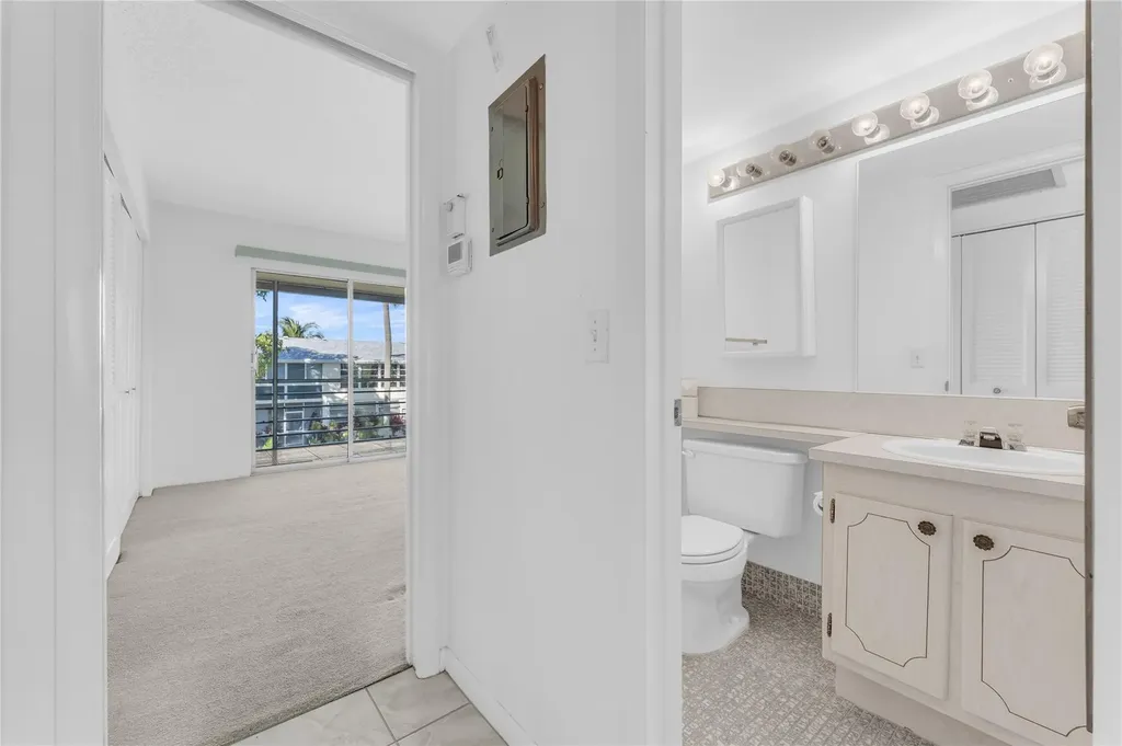 176 Westbury J Deerfield Beach FL 33442