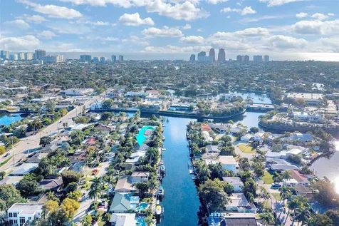 2116 NE 25th Street Wilton Manors FL 33305