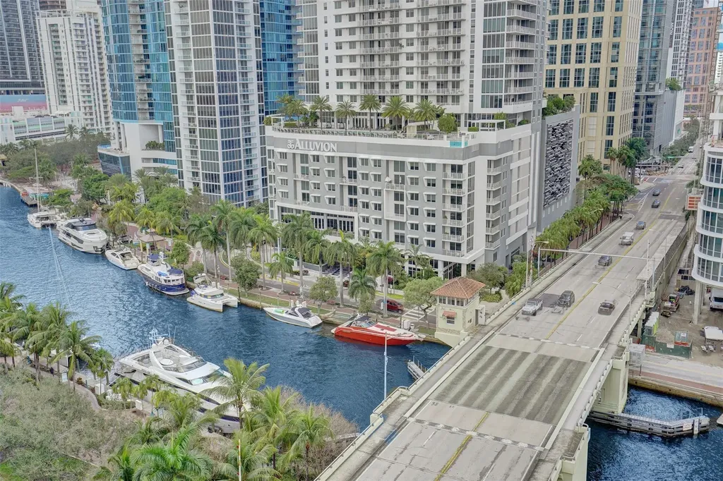 511 SE 5th Avenue Fort Lauderdale FL 33301