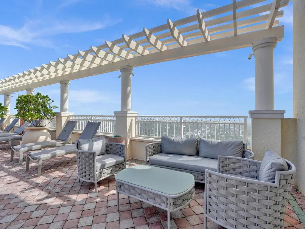 511 SE 5th Avenue Fort Lauderdale FL 33301