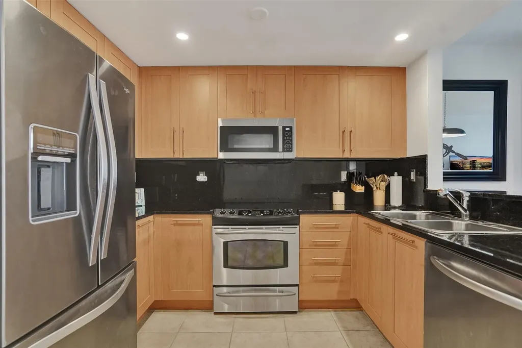 511 SE 5th Avenue Fort Lauderdale FL 33301