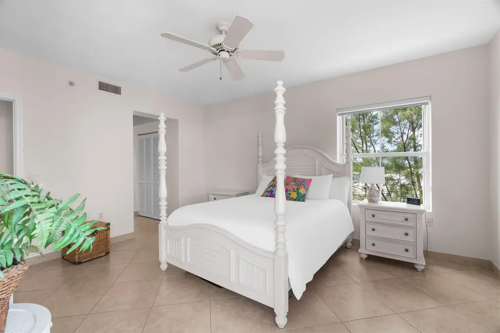 2051 SE 3rd Street Deerfield Beach FL 33441