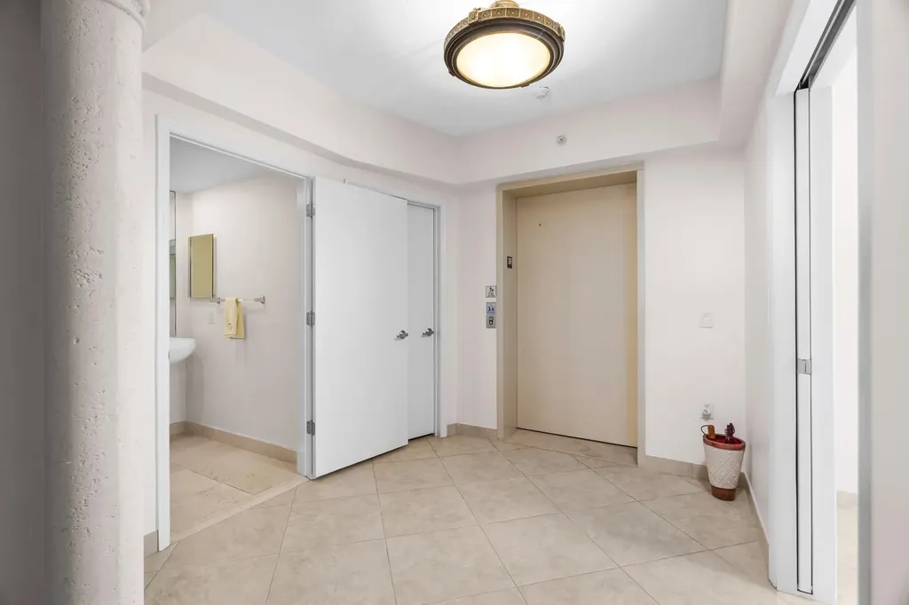 2051 SE 3rd Street Deerfield Beach FL 33441