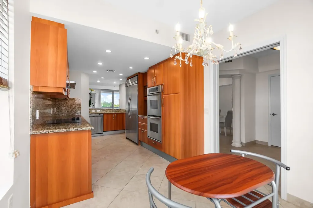 2051 SE 3rd Street Deerfield Beach FL 33441