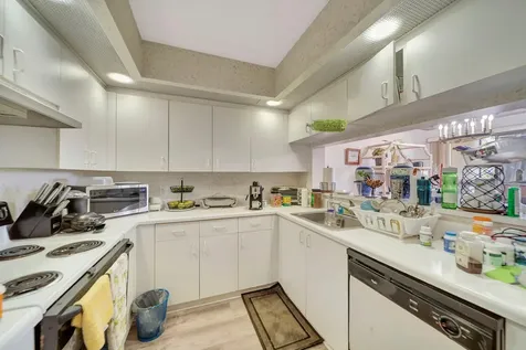 1400 SW 137th Avenue Pembroke Pines FL 33027
