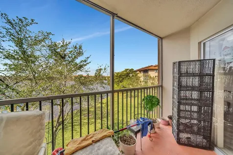 1400 SW 137th Avenue Pembroke Pines FL 33027