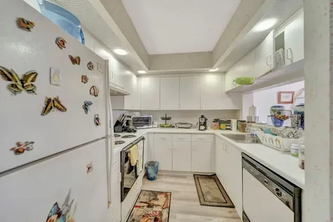 1400 SW 137th Avenue Pembroke Pines FL 33027